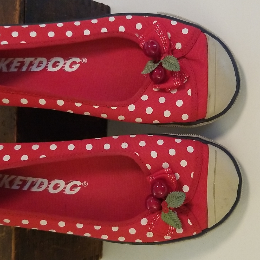 Rocket Dog - y2k - cherry cherries flats - 10